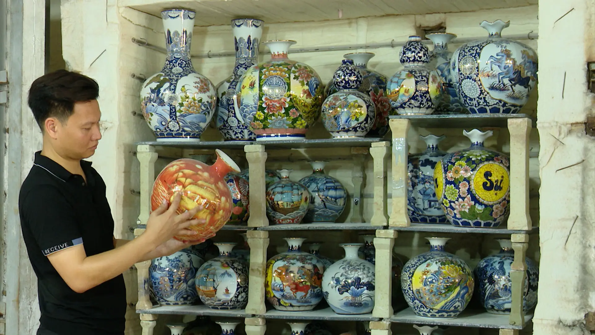 Ứng dụng công nghệ trong sản xuất gốm sứ Bát Tràng 